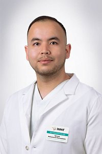 Фото врача - Артиков Файзуллохон Мунтасирович