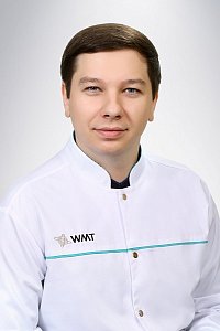 Фото врача - Болов Амерхан Эдуардович
